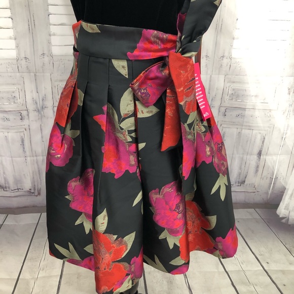 Alex Marie Black Pink Jacquard Velvet Cocktail Dress Pockets Fit & Flare Gown - Picture 4 of 11